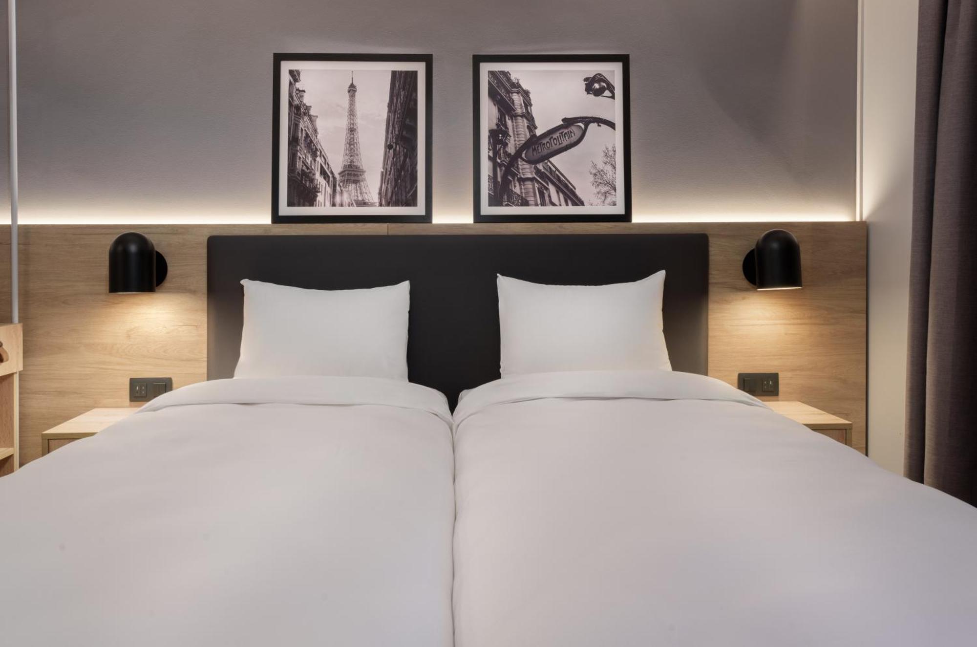 Отель Campanile Prime - Nimes Centre Экстерьер фото