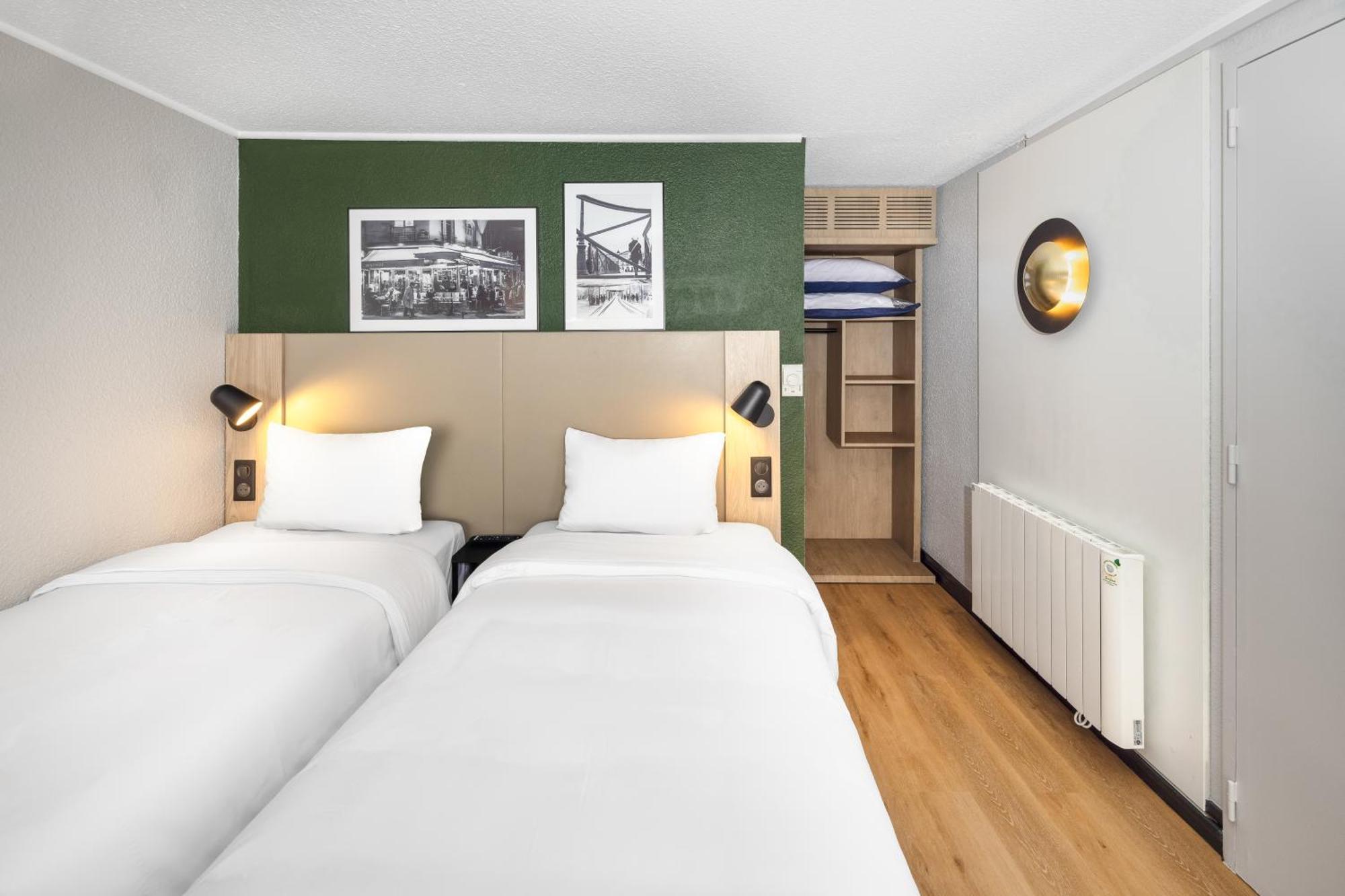 Отель Campanile Prime - Nimes Centre Экстерьер фото